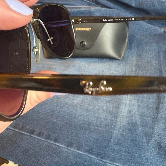 Ray-Ban Tortoise Shell Sunglasses - Picture 6 of 7